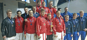 Nordisk-2015---Norge-sølv-i-herrer-lag-med-Mikael-Amroun-og-Arik-Amroun-som-viktige-brikkerRed