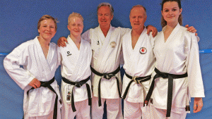 Even Smedshaug, 1. dan, Carl Gustav D. Myreng 2. dan, shihan Henriksen, Trond Stenumgaard 2. dan og Ailin Vedvik Moen 