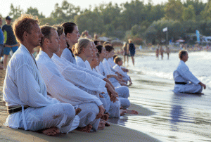 Meditasjon i vannkanten