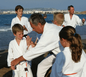 Shihan instruerer Ruben og Anita