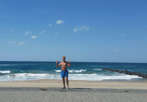 Shihan Henriksen på den flotte stranden